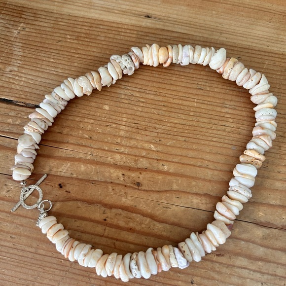 Vintage 1970’s genuine Hawaiian Puka shell necklace made by 2 Up Kauai - Picture 5 of 8